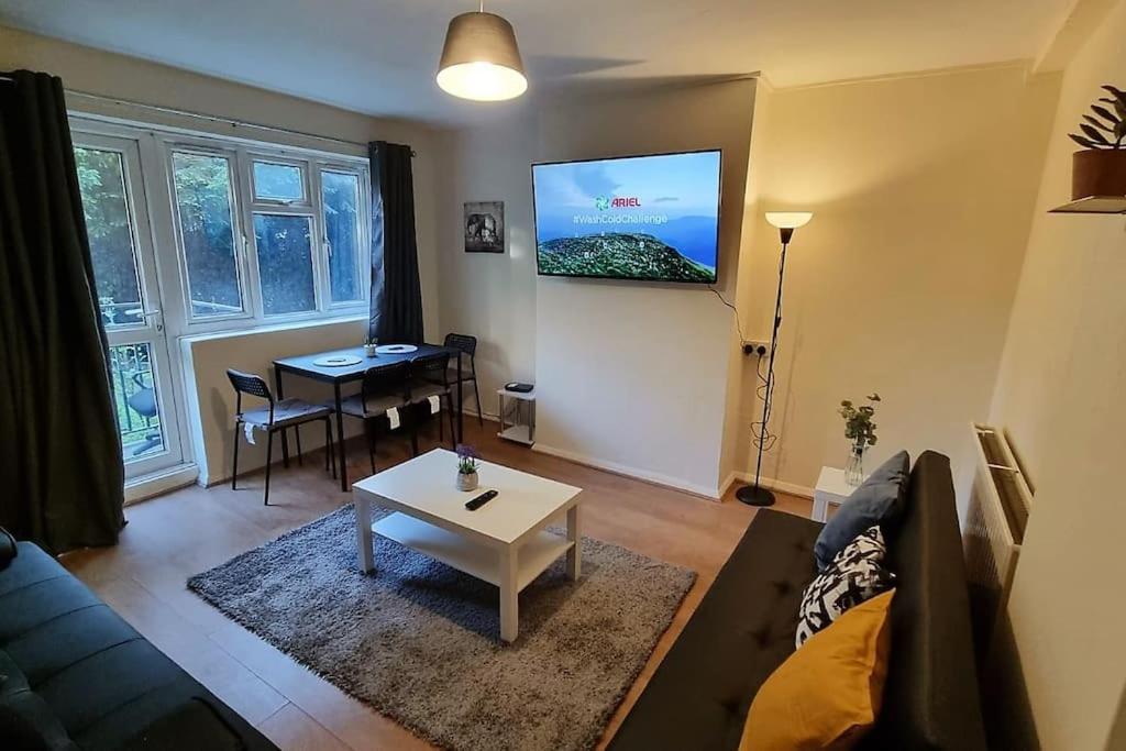 2 Bedroom Apartment In Kennington London Londres Exterior foto